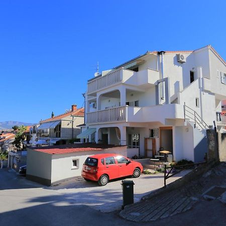 Family Friendly Apartments With A Swimming Pool Podstrana, Split - 4859 Exteriör bild