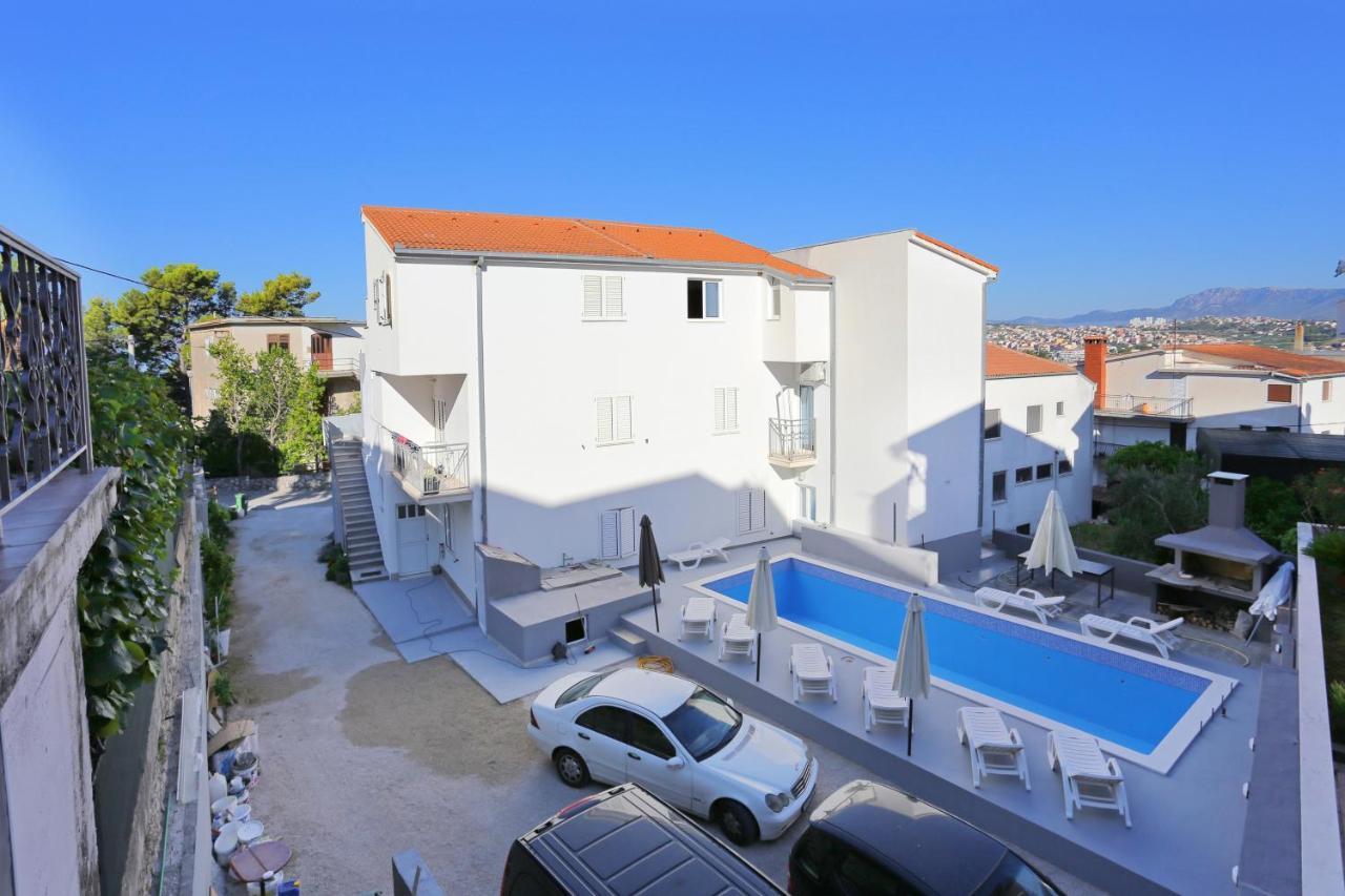 Family Friendly Apartments With A Swimming Pool Podstrana, Split - 4859 Exteriör bild